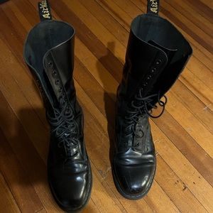 Size 13 Doc Martins 14 eye boot